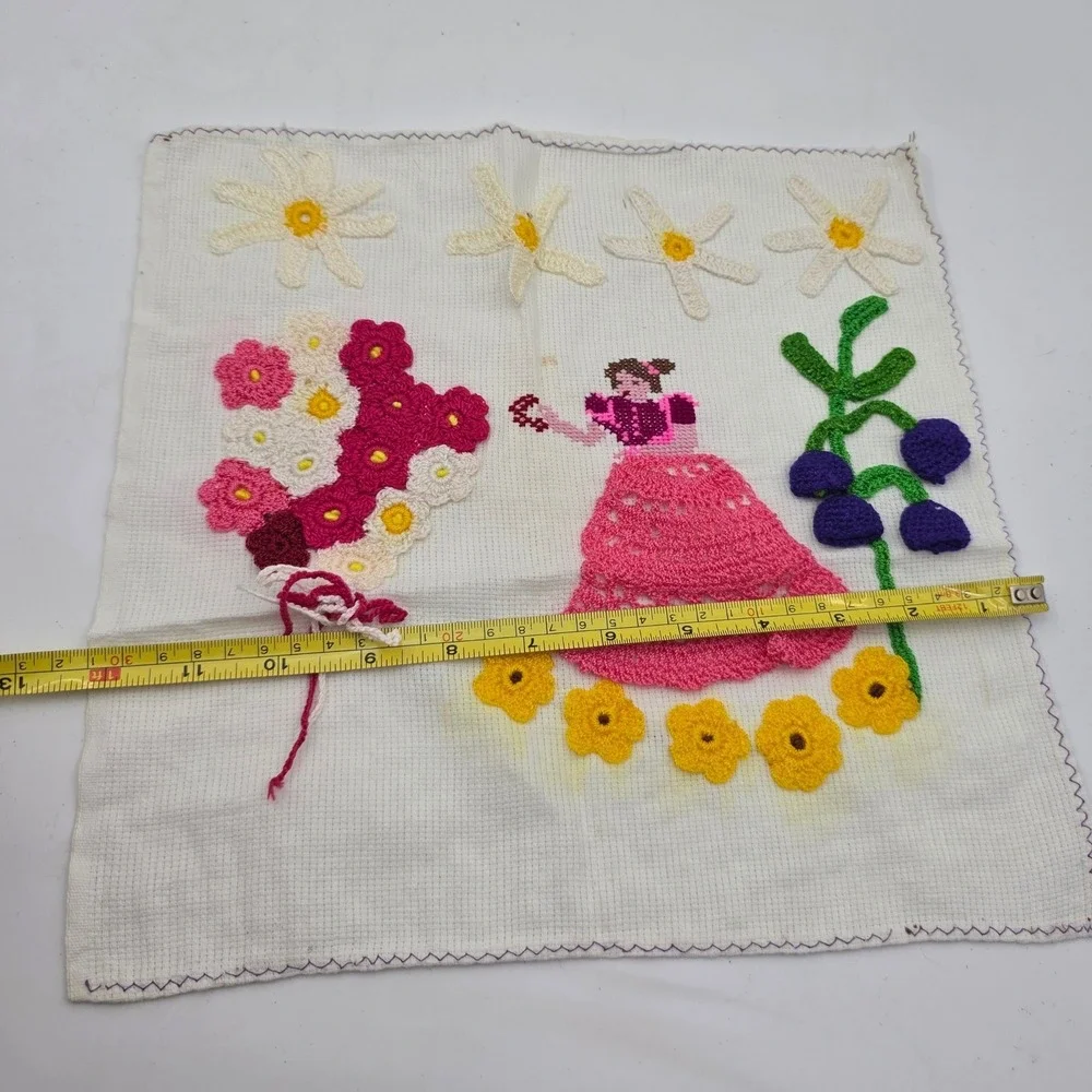 Vintage Handmade Crochet Southern Belle Flower Sampler Wall Hanging 12x12 N4